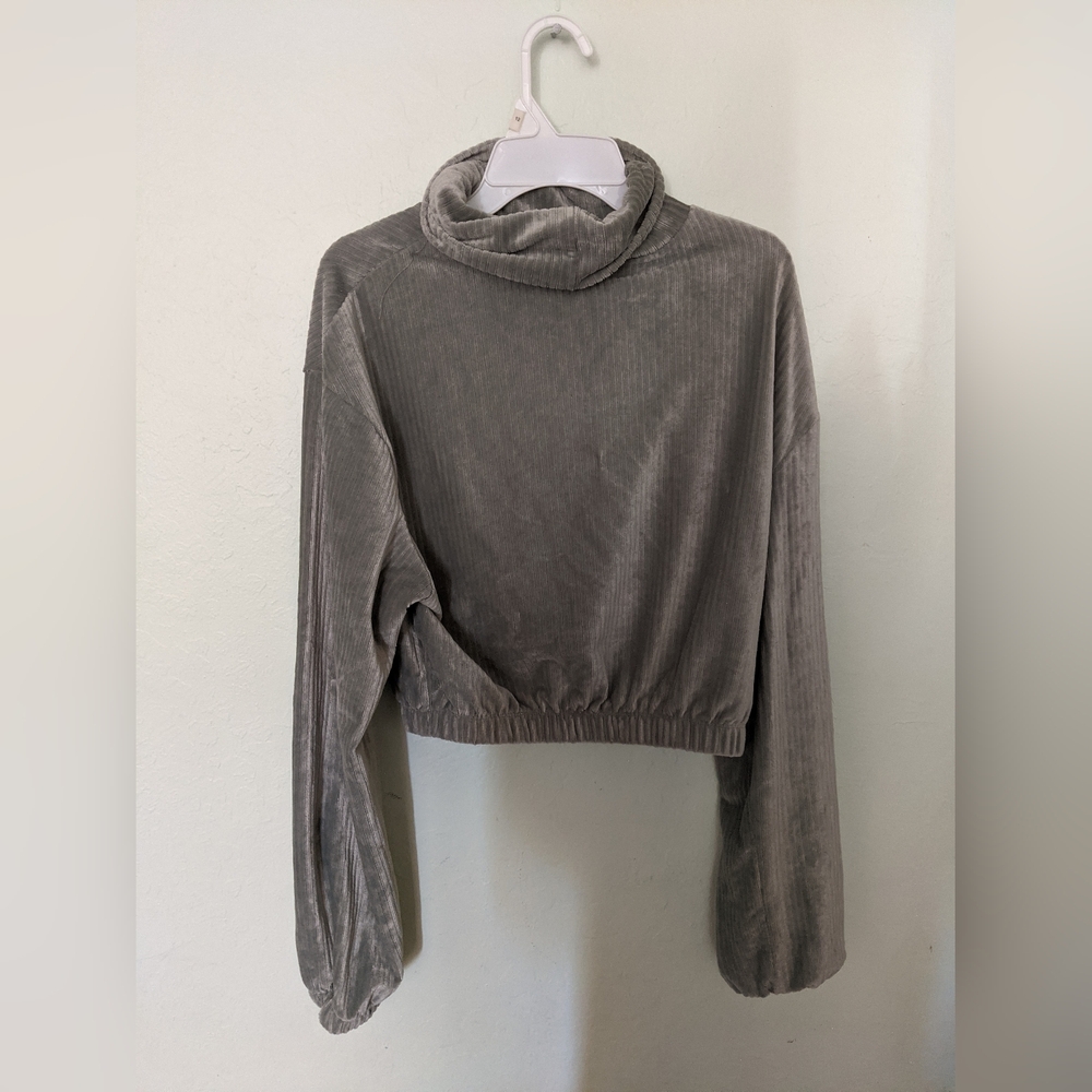 Women's grey sweater